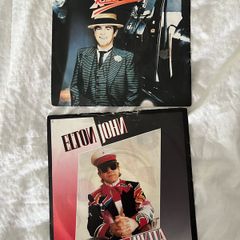 2x Elton John 7" singles