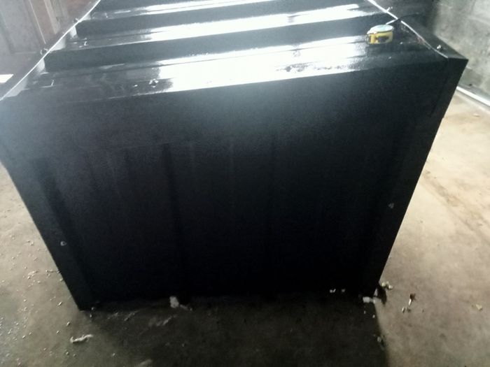 Metal Dog house insulated