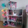 doll house and extra accessories Image 2