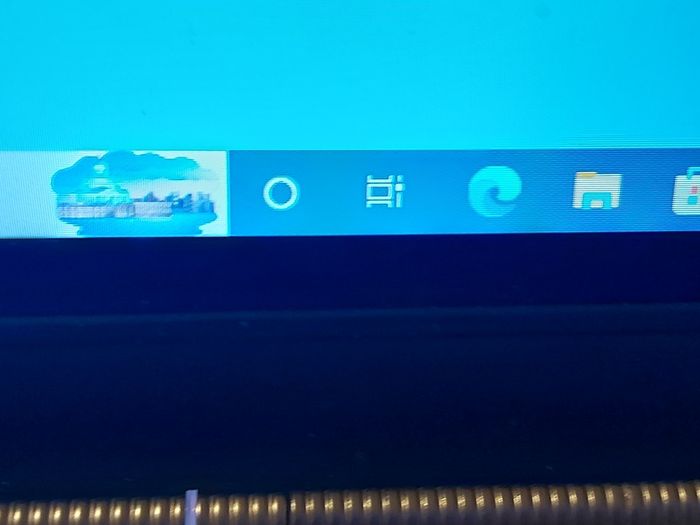 DELL XPS 14z, Intel Core i5-2430M CPU, 2.4GHz, 6GB Ram, 500GB HDD, Windows 10 Pro, Microsoft Edge, Chrome and VLC