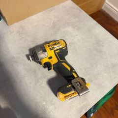 Dewalt DCF887 Impact Driver