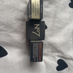 No7 gilded glimmer cream eye shadow - velvet smoke