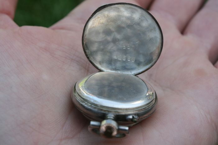 Antique Pocket Watch Mechanical Movement (in working order)