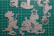 Set of cutting dies
