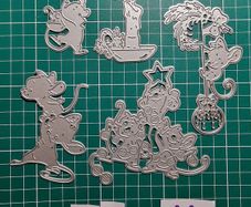Set of cutting dies