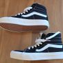 Black And White Converse size 5 Image 2