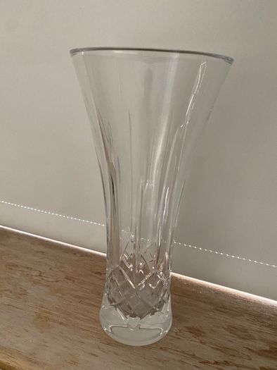 Glass vase