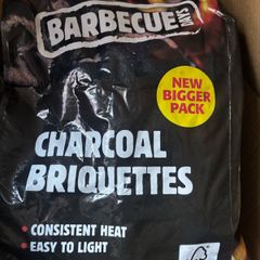 8x BBQ charcoal briquettes 3 each