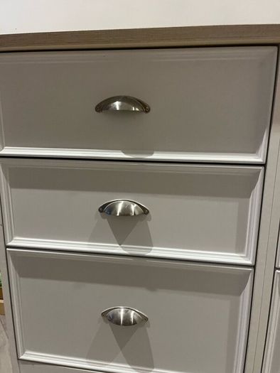 Bar stools & dressing table