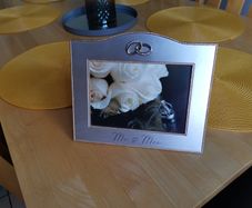Picture Frame Mr & Mrs -