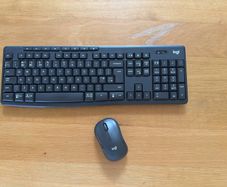 Wireless logitech keyboard and mouse - MK370 MK240