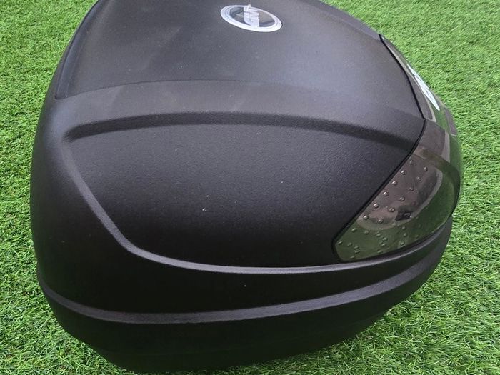 Givi top case
