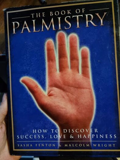 The book of Palmistry - Sasha Fenton and Malcolm Wright