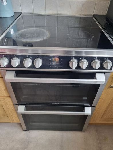 Hotpoint 60cm hob/double oven