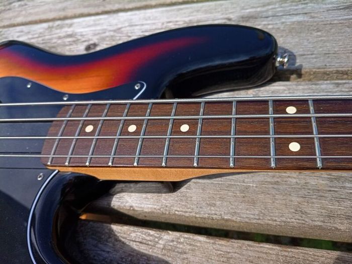 Fender jazz bass