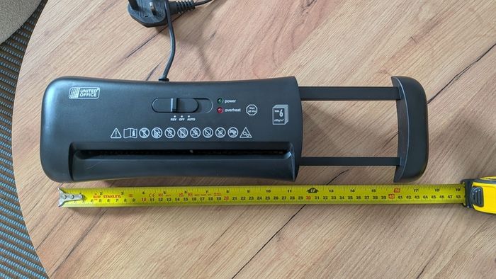 Compact shredder