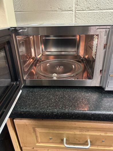 Dimplex Mircowave 20L 800W