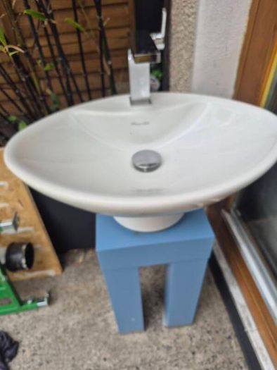 wash hand basin