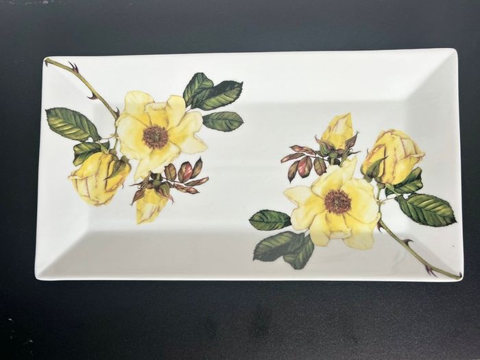 Tipperary Crystal  Botanical Studio - Mermaid Rose Plate