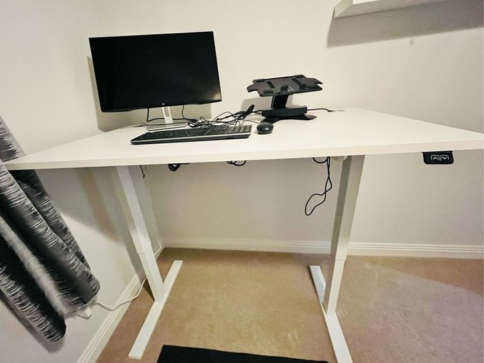 Electric Height Adjustable Desk
