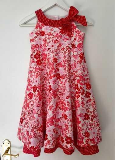 Girls dress, 7-8y