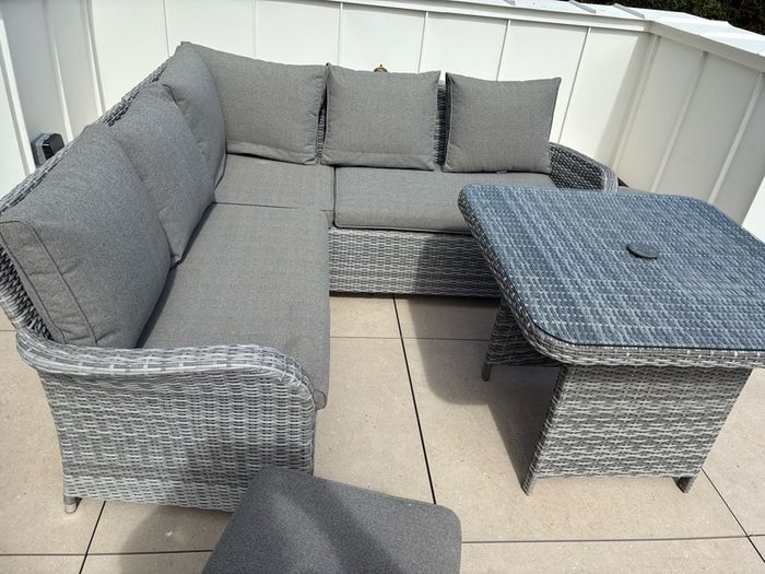Garden L shaped suite