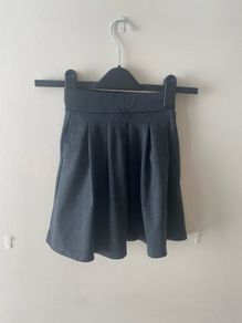 Lily & Dan soft grey skirt (new) age 6-7