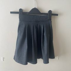 Lily & Dan soft grey skirt (new) age 6-7