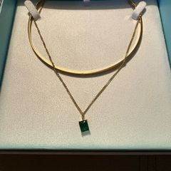 knight & day necklace