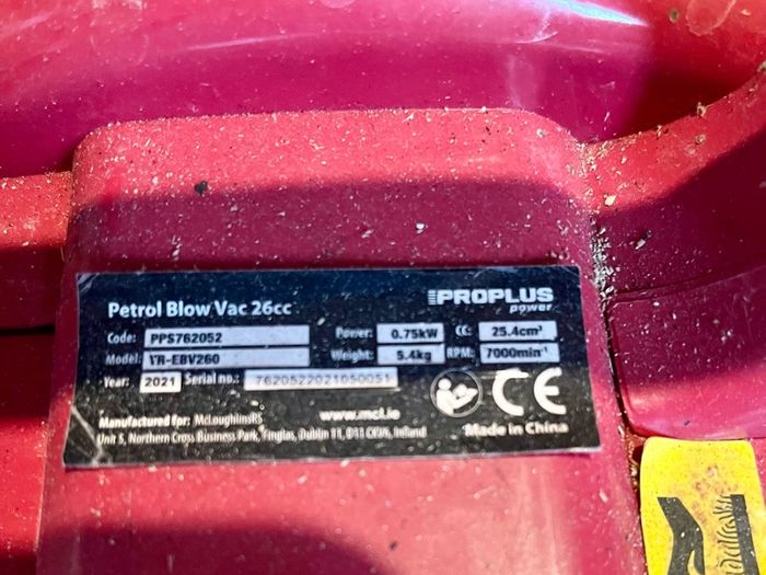 petrol leaf blower