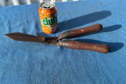 Vintage ladies garden shears