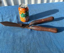 Vintage ladies garden shears