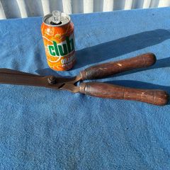 Vintage ladies garden shears