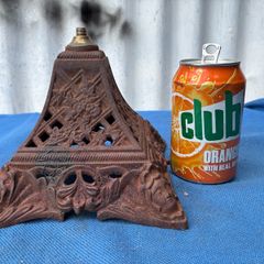 Very decorative cast iron oil lamp base