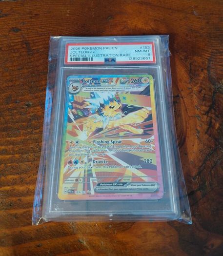Jolteon Ex Pokemon slab PSA 8