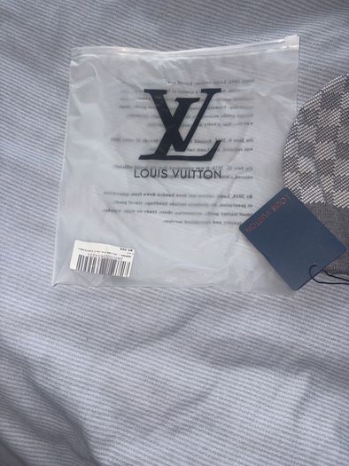 lv hat