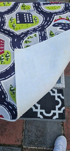 Free childs rug playmat
