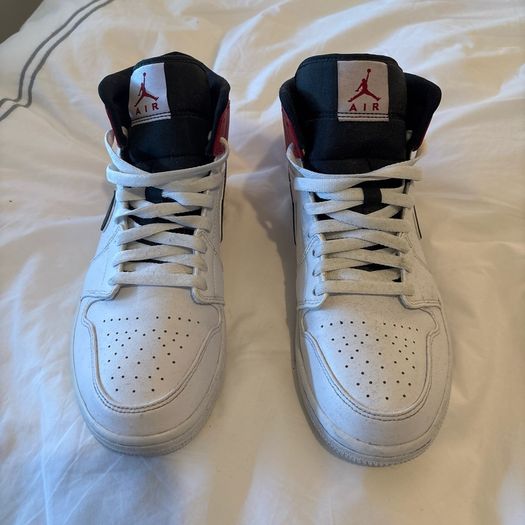 Air Jordan 1 mid