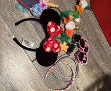 Kids hair bands & sunglasses