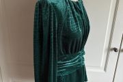 Gallery size 14 long sleeve dressy top