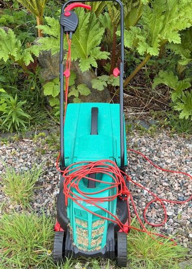 electric lawn mower