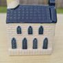 KLM miniature house made of Delft Blue ceramic, Image 3