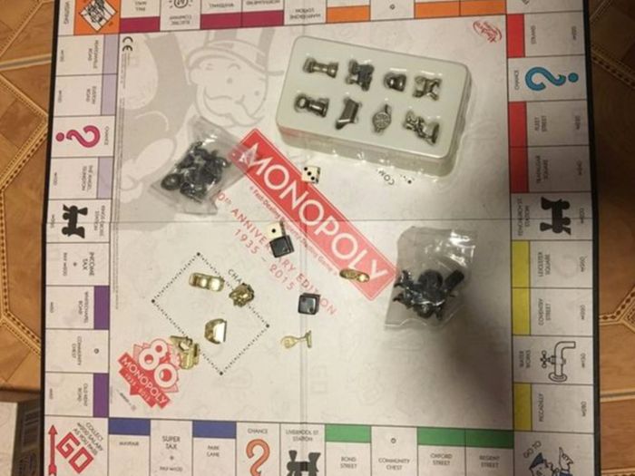 BRAND NEW MONOPOLY limited 80th edition