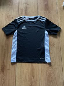 Boys Adidas Climalite T-shirt 5-6 years