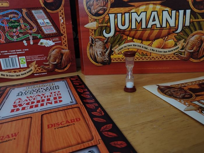 Jumanji ! The Board Game ! Complete ! by Columbia Pictures !