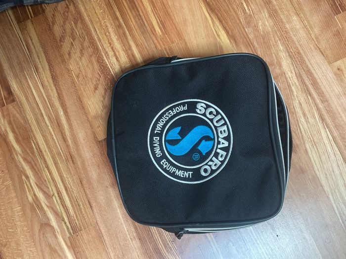 Scuba- BCD & Regs set.  Male (S) / Female (M)