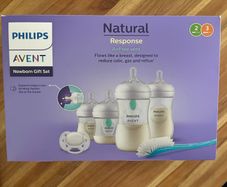 Philips Avent Natural Response Newborn Gift Set