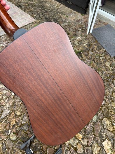 Takamine G320-NS
