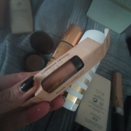Makeup bundle