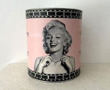Vintage Marilyn Monroe Mug